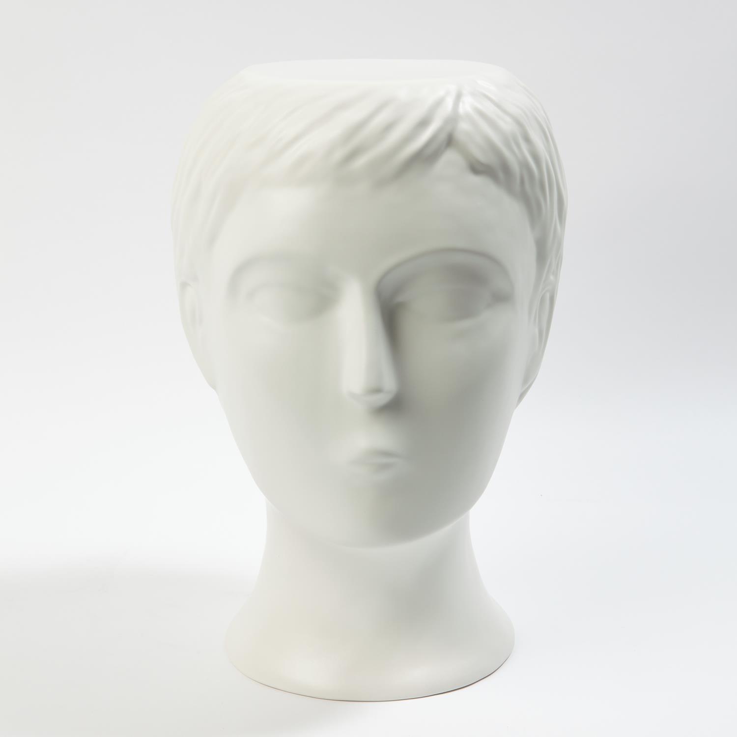 Banca Bijorn stool matte white 1